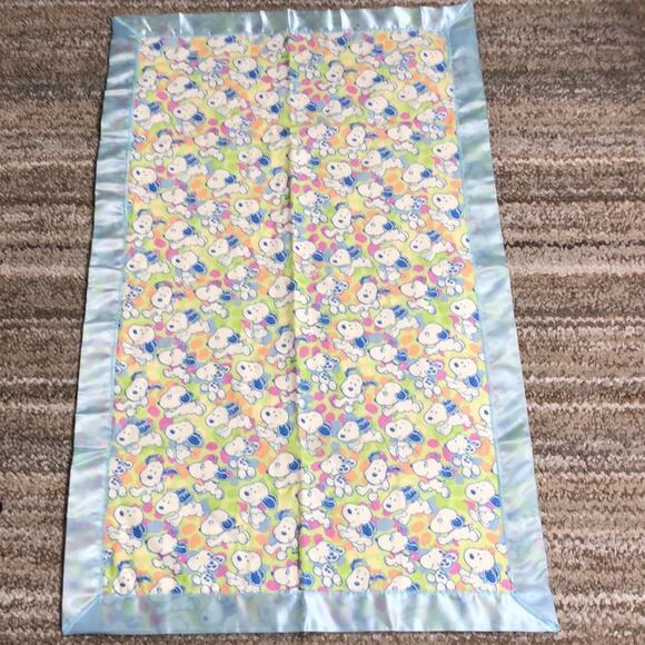 New Baby Snoopy Blanket with Satin Binding for Baby or Pet - Picture 3 of 9